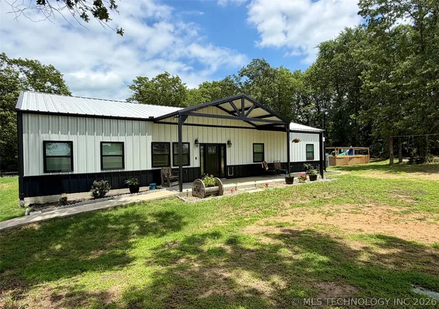Photo 2 of Single family home for sale at 11922 Snell Rd, Kingston, OK 73439 | MLS# 2621104 | Listing updated on 2026-08-20
