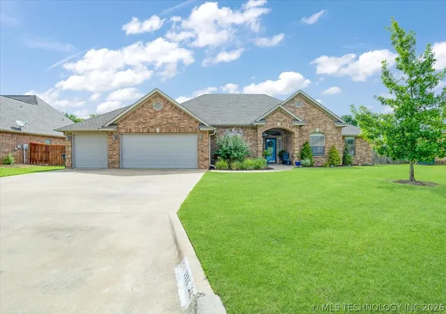 Photo 1 of Sale Pending at 1114 Beretta, Durant, OK 74701 | MLS# 2621115 | Listing updated on 2026-10-06