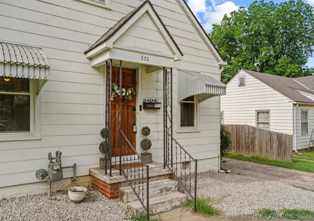 Homes for sale in Bartlesville, OK | 532 E 13th St, Bartlesville, OK 74003 | MLS# 2619250