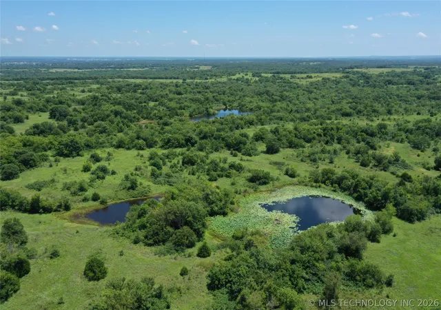 3rd image of 3 N County Rd, Pauls Valley, OK 73075 | MLS# 2621130