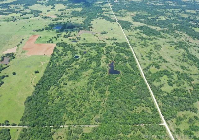 3rd image of 8 N County Rd, Pauls Valley, OK 73075 | MLS# 2621133