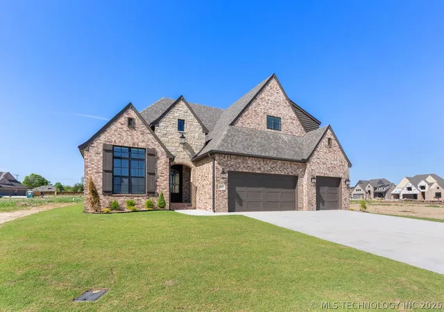 Photo 2 of Single family home for sale at 2833 E 142nd Street S, Bixby, OK 74008 | MLS# 2621144 | Listing updated on 2026-08-25