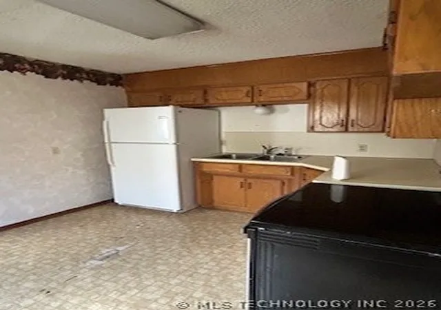 2nd image of 1428 Healdton Blvd, Ardmore, OK 73401 | MLS# 2621157