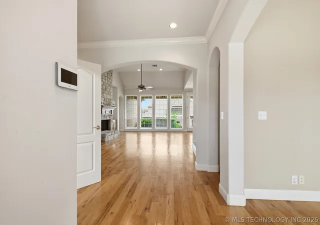 Photo 3 of Sale Pending at 327 E 123rd Court S, Jenks, OK 74037 | MLS# 2620579 | Listing updated on 2026-08-20