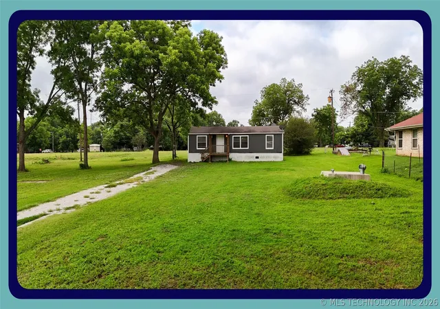 Homes for sale in Stonewall, OK | 111 E 5th St, Stonewall, OK 74871 | MLS# 2620612