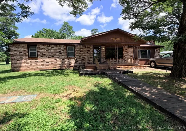 Homes for sale in Henryetta, OK | 10305 Mesquite Rd, Henryetta, OK 74437 | MLS# 2621171