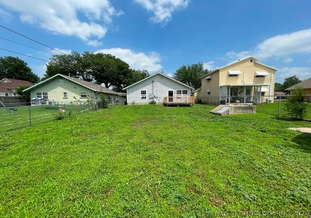 23rd image of 1012 N Ash St, Ponca City, OK 74601 | MLS# 2621241