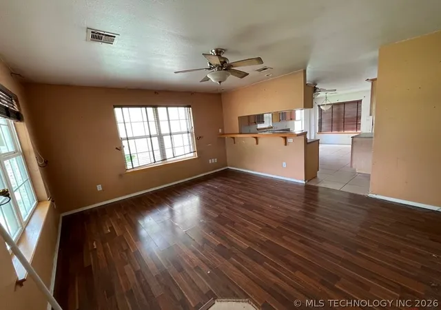 4th image of 1012 N Ash St, Ponca City, OK 74601 | MLS# 2621241