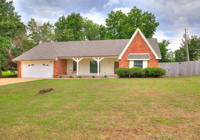 Homes for sale in Jenks, OK | 214 W 119th St S, Jenks, OK 74037 | MLS# 2621246