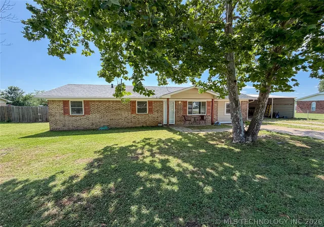 Homes for sale in Davis, OK | 106 Risner St, Davis, OK 73030 | MLS# 2621090