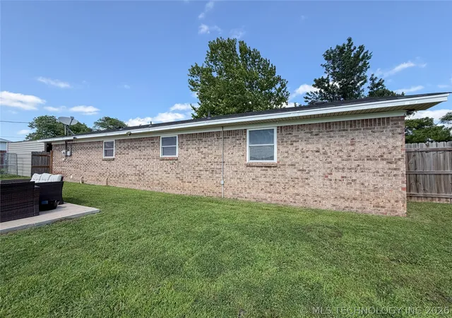 Homes for sale in Davis, OK | 106 Risner St, Davis, OK 73030 | MLS# 2621090