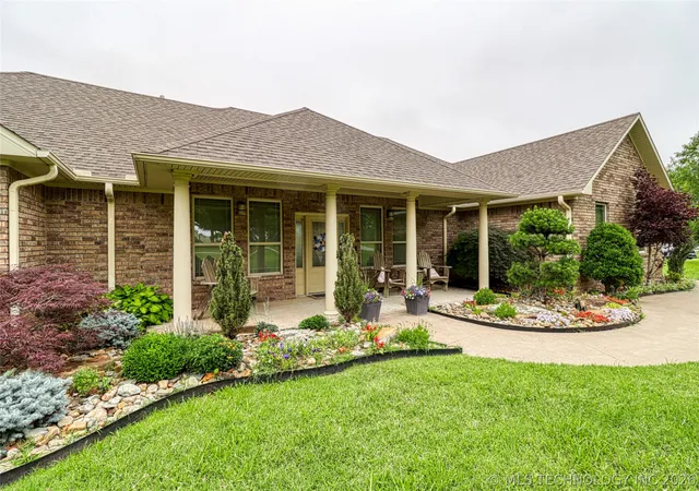 Photo 3 of Single family home for sale at 124 Walnut Ridge, Eufaula, OK 74432 | MLS# 2621263 | Listing updated on 2026-08-20