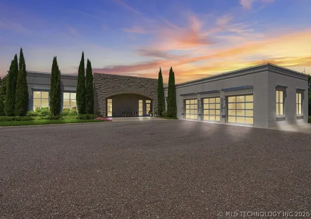 Photo 1 of Mansion for sale at 526 N Adams St S, Jenks, OK 74037 | MLS# 2621210 | Listing updated on 2026-06-17