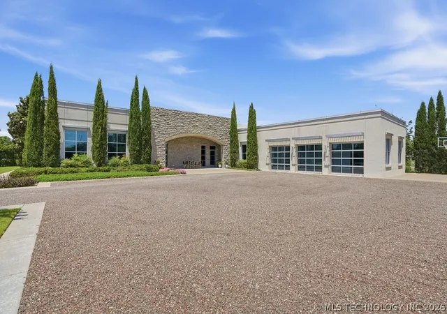 Photo 3 of Single family home for sale at 526 N Adams St S, Jenks, OK 74037 | MLS# 2621210 | Listing updated on 2026-06-17