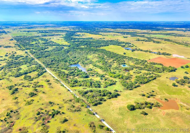 1st image of 14 N County Rd, Pauls Valley, OK 73075 | MLS# 2621288