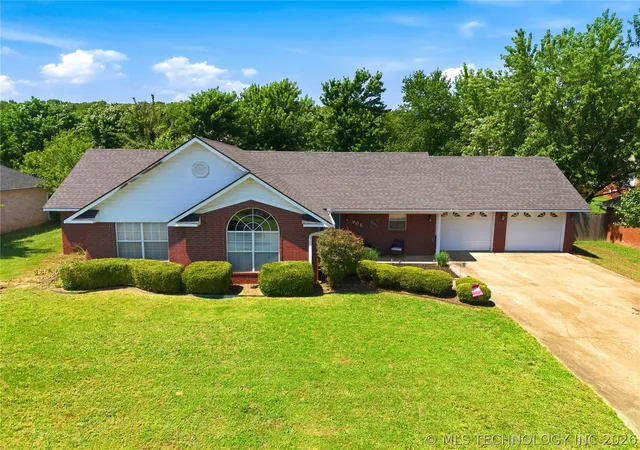 1st image of 905 Kentucky Derby, Sallisaw, OK 74955 | MLS# 2621311