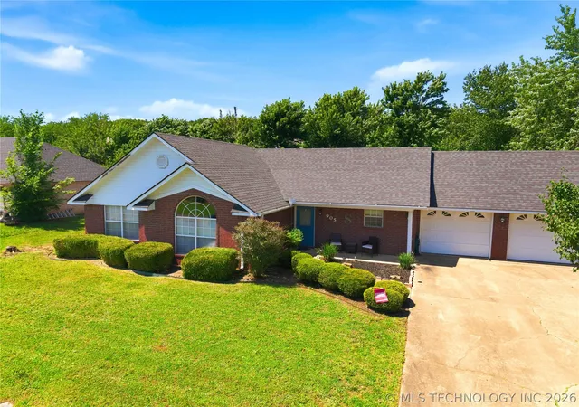 Photo 4 of Sale Pending at 905 Kentucky Derby, Sallisaw, OK 74955 | MLS# 2621311 | Listing updated on 2026-08-26