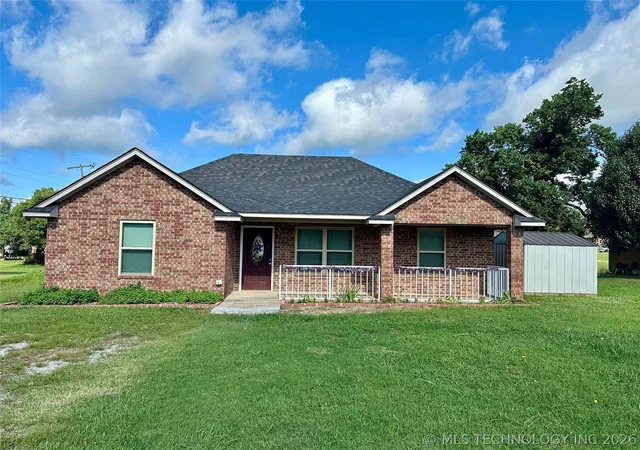Homes for sale in Sulphur, OK | 1306 W 17th St, Sulphur, OK 73086 | MLS# 2621380