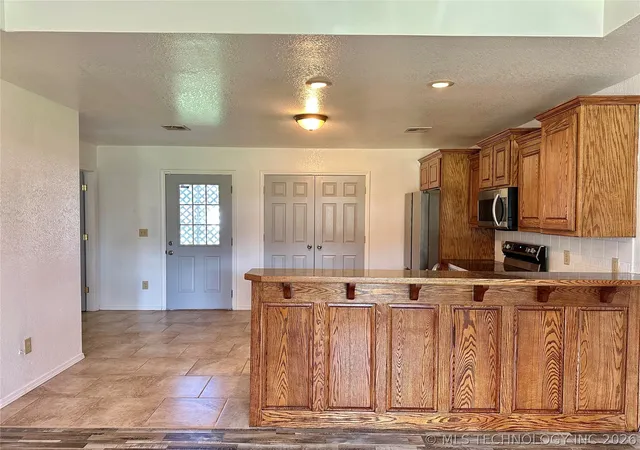 Homes for sale in Sulphur, OK | 1306 W 17Th St, Sulphur, OK 73086 | MLS# 2621380