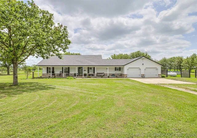 Homes for sale in Skiatook, OK | 17607 N Louisville Ave, Skiatook, OK 74070 | MLS# 2621243