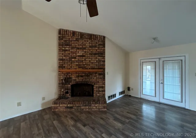 Photo 5 of Single family home for sale at 2707 S Oak Pl, Broken Arrow, OK 74012 | MLS# 2620829 | Listing updated on 2026-07-21