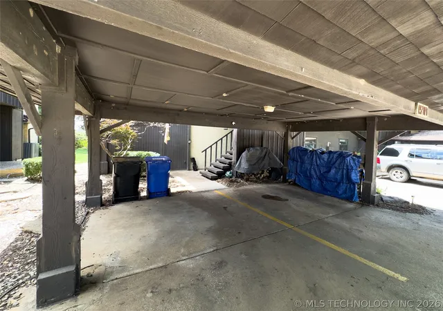 Listing Photo 2 - Condo for sale in building located at 15919 E 131st St S, Broken Arrow, OK 74011 - Unit #1