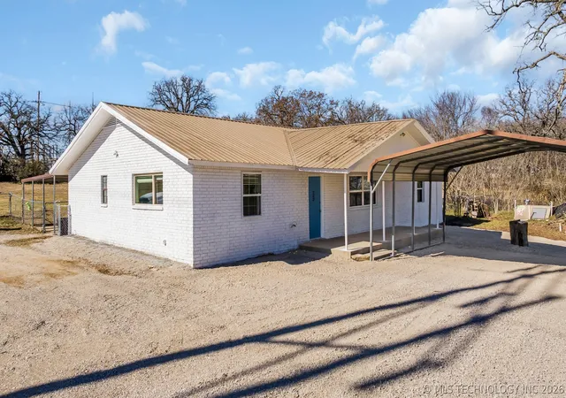 Photo 1 of Sale Pending at 39 Melody Ln, Lone Grove, OK 73443 | MLS# 2621442 | Listing updated on 2026-09-28