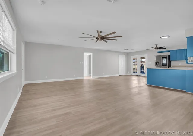 Photo 4 of Sale Pending at 39 Melody Ln, Lone Grove, OK 73443 | MLS# 2621442 | Listing updated on 2026-09-28