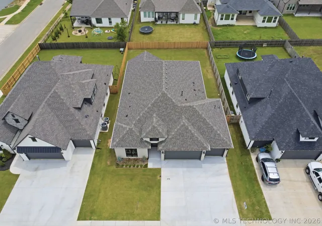 Photo 5 of Single family home for sale at 13609 S 21st Court, Bixby, OK 74008 | MLS# 2621357 | Listing updated on 2026-08-20