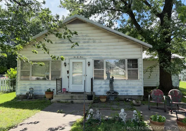 Homes for sale in Quapaw, OK | 203 N Main St, Quapaw, OK 74363 | MLS# 2621233