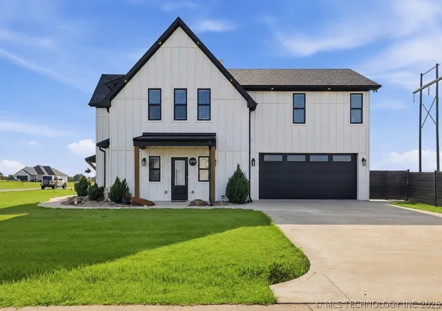 Homes for sale in Calera, OK | 19 Conner Wy, Calera, OK 74730 | MLS# 2621472