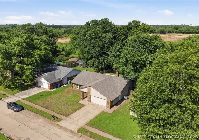 3rd image of 1200 S 28Th St, Broken Arrow, OK 74014 | MLS# 2621322