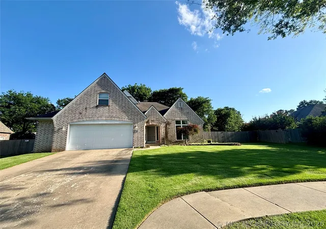 Photo 1 of Single family home for sale at 7505 E Ft Worth Pl, Broken Arrow, OK 74014 | MLS# 2619424 | Listing updated on 2026-08-20