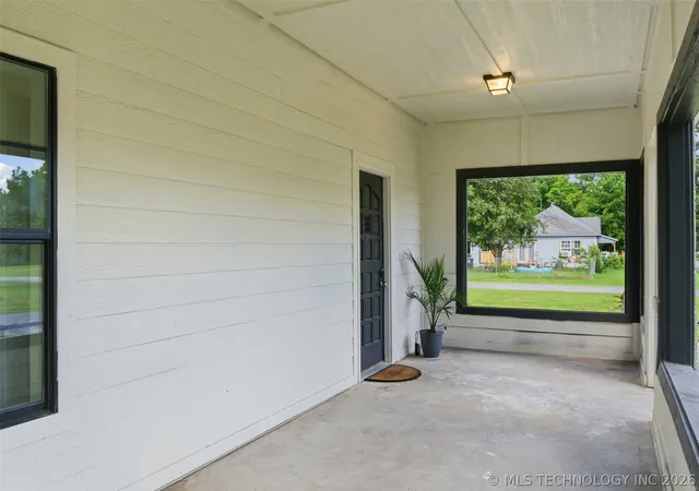 Photo 4 of Sale Pending at 1960 Augusta St, Muskogee, OK 74403 | MLS# 2621356 | Listing updated on 2026-08-26