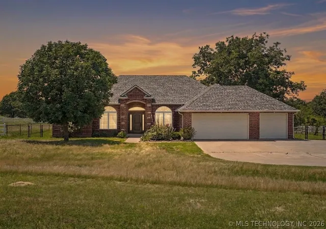 Homes for sale in Skiatook, OK | 18028 N Javine Hill Rd, Skiatook, OK 74070 | MLS# 2621181