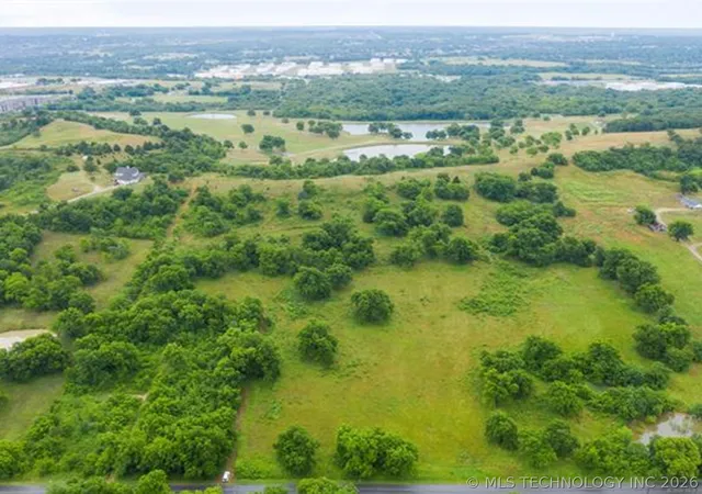 3rd image of 12933 S 33Rd Westavenue, Glenpool, OK 74033 | MLS# 2621552