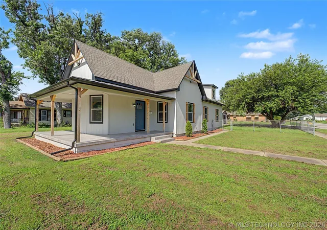 Homes for sale in Dewey, OK | 1204 N Wyandotte Ave, Dewey, OK 74029 | MLS# 2621522