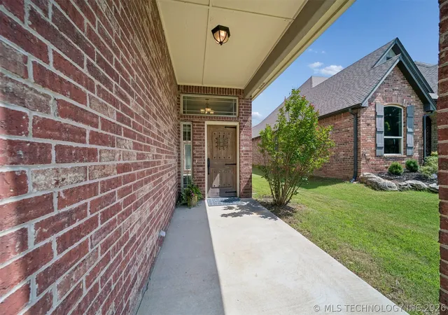 3rd image of 3404 Heritage Hills Pkwy, Claremore, OK 74019 | MLS# 2620539