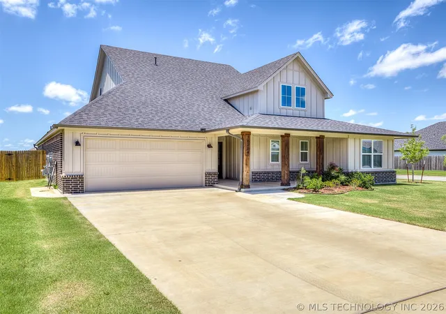 Photo 2 of Single family home for sale at 16204 S 89th Eastavenue, Bixby, OK 74008 | MLS# 2619645 | Listing updated on 2026-06-12