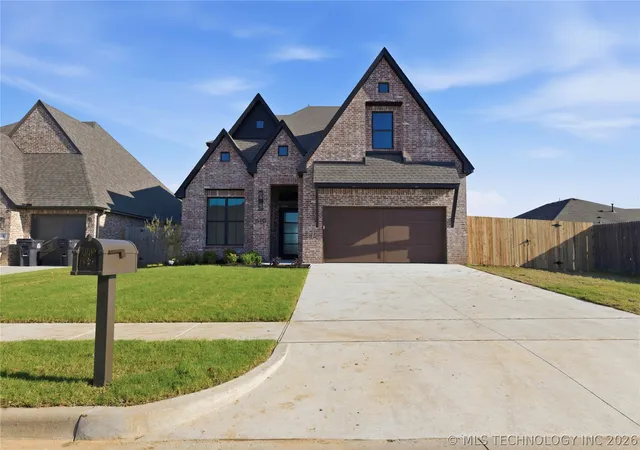 Photo 1 of Single family home for sale at 610 E 149th Street S, Glenpool, OK 74033 | MLS# 2621613 | Listing updated on 2026-08-20