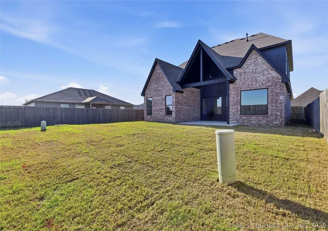 Homes for sale in Glenpool, OK | 610 E 149th St S, Glenpool, OK 74033 | MLS# 2621613