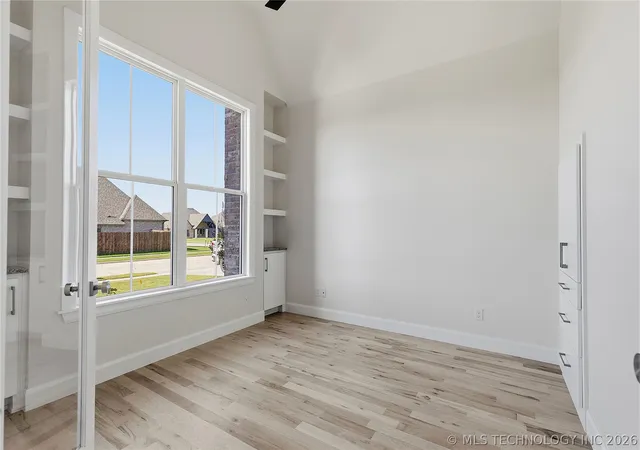 Photo 4 of Single family home for sale at 610 E 149th Street S, Glenpool, OK 74033 | MLS# 2621613 | Listing updated on 2026-08-20