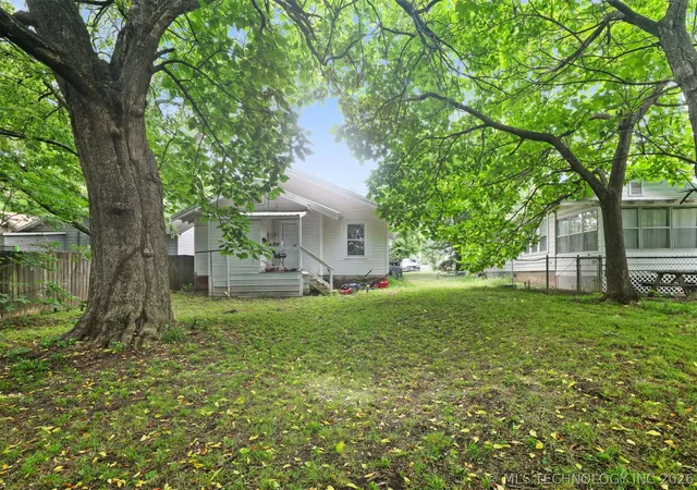 Homes for sale in Durant, OK | 1320 N 4th Ave, Durant, OK 74701 | MLS# 2621564
