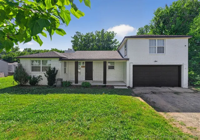 Photo 1 of Sale Pending at 6112 N Yale Ave, Tulsa, OK 74117 | MLS# 2621631 | Listing updated on 2026-09-29