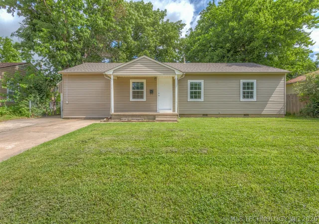 1st image of 107 W 7th St, Owasso, OK 74055 | MLS# 2621624
