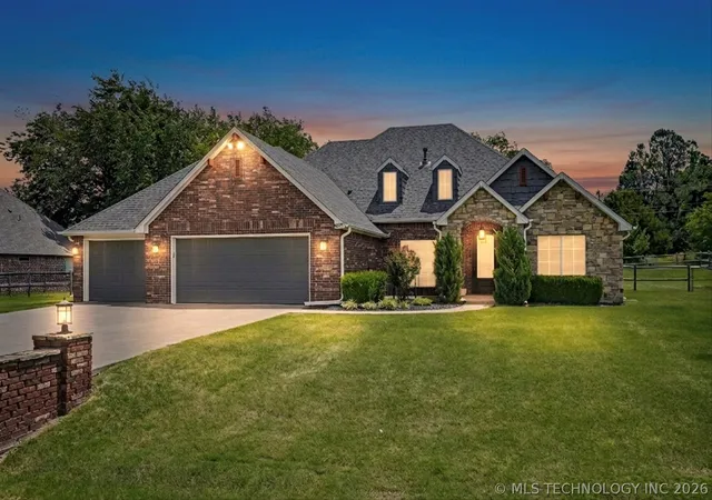Homes for sale in Collinsville, OK | 14875 N 148th Eastavenue, Collinsville, OK 74021 | MLS# 2621649