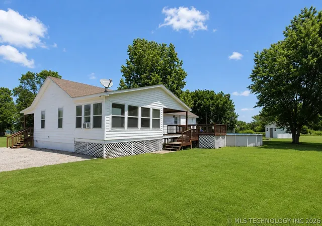 4th image of 233 S Curtis St, Nowata, OK 74048 | MLS# 2621142