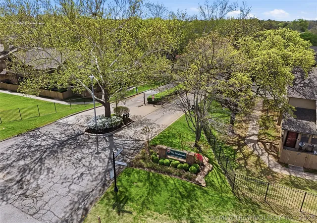 Photo 2 of Condo for sale at 9114 S Urbana Ave #9B, Tulsa, OK 74137 | MLS# 2621755 | Listing updated on 2026-08-24