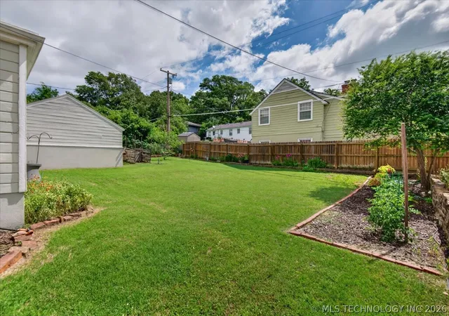 Homes for sale in Bartlesville, OK | 1508 Cherokee Pl, Bartlesville, OK 74003 | MLS# 2621645