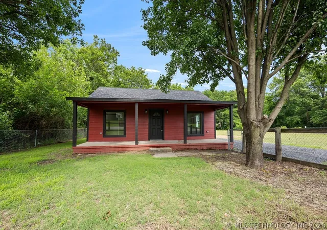 Photo 1 of Single family home for sale at 1011 N State St, Wagoner, OK 74467 | MLS# 2621822 | Listing updated on 2026-08-28